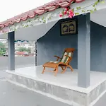 RedDoorz Syariah @ Puncak Buring